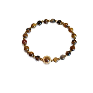 Bracelet en perles d'oeil de tigre naturel avec accents géométriques dorés et disque de cristal