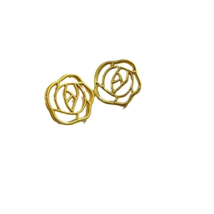Boucles d'oreilles roses évidées dorées au fini poli pour un style français élégant