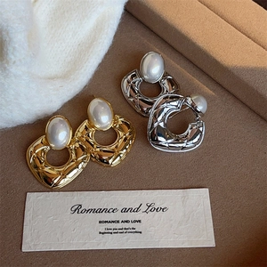 Vintage Faux Artificial Pearl Stud Earrings With Quilted Metal Texture And 925 Sterling Silver Earring Post French Style For Women