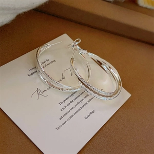 Three-layer silver matte frosted and polished hoop earrings for stylish women