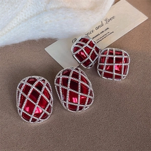 Geometric Mesh Stud Earrings With 925 Sterling Silver Earring Post French Retro Red Resin Copper Alloy Jewelry Elegant Women
