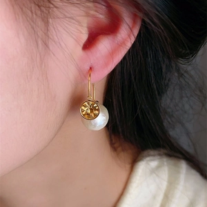 Two-way wear earrings with champagne crystal stud and a large hanging white cotton pearl