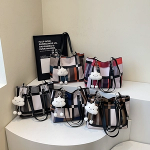 Large capacity trendy checkered tote bag in five color styles with plush cloud charm