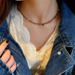 Collier En Perles De Verre Tchèque Fait Main Avec Pendentifs Goutte Colorés Fermoir En Acier Titane Rétro Bohème Femme