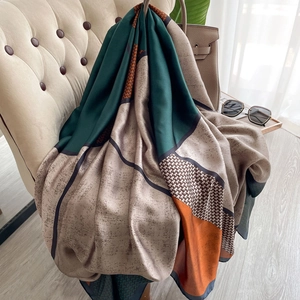 Women Geometric Patchwork Scarf Shawl Simulated Satin Satin Elegant Houndstooth Print Versatile Lightweight Wrap