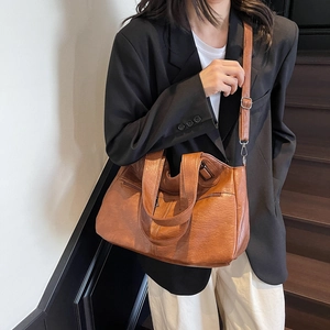 Grand sac cabas en cuir PU marron avec doubles poignées et bandoulière ajustable
