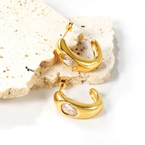 Schicke 18k vergoldete Edelstahl C-Ohrringe mit ovalem Zirkonia für Damen im Trend