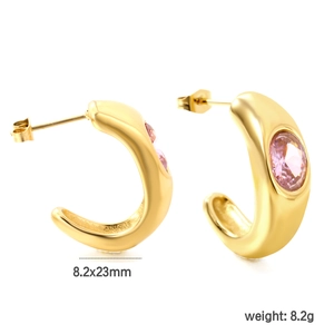 Detailansicht der goldene C-Form Ohrringe mit rosa Edelstein und Größe 8.2x23mm