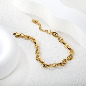 Minimalist gold-plated stainless steel anchor link bracelet with adjustable lobster clasp
