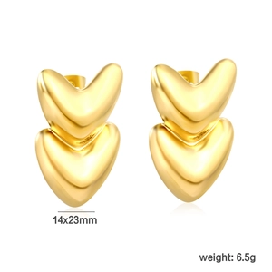 Detail of 14x23mm double heart stud earrings with polished 18K gold plated stainless steel