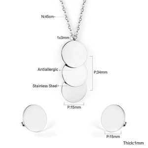 Dimensions de l'ensemble de bijoux en acier poli avec collier de 45cm et boucles de 15mm