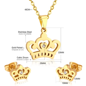 Detail of gold-plated stainless steel crown jewelry set with cubic zirconia stones
