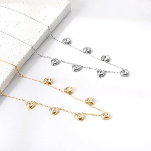 Collane in acciaio inossidabile oro e argento con ciondoli a cuore e cristalli luminosi