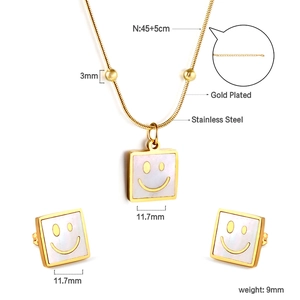 Detailed size specifications of square butterfly earrings and necklace set dimensions