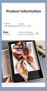 Dettaglio del foulard quadrato in seta di gelso stampata 70x70CM su sfondo rivista