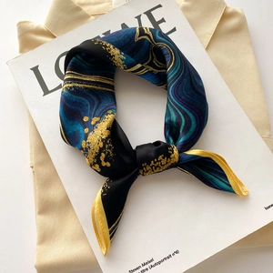 French Vintage Oil Painting Print Mulberry Silk Square Scarf Floral Pattern Elegant Neck Scarf Women Fashion Silk Foulard