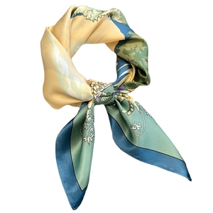 Carré en soie élégant à motif floral jaune et vert menthe avec bordure bleue contrastée