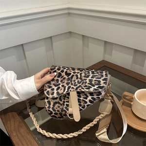 Sacoche Selle Imprimé Léopard pour Femmes en Cuir PU Avec Bandoulière Tissée Amovible Sac à Bandoulière Mode