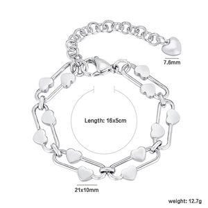 Detailansicht des Herz-Gliederkettenarmbands mit 16+5 cm Maßangaben und Karabiner