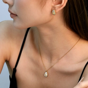 Avocado Shape Stainless Steel Gold Plated Jewelry White Shell Inlay Teardrop Necklace And Earrings For Women