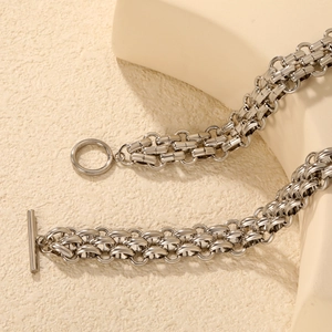 Collana minimalista a doppio filo in acciaio inossidabile con chiusura OT argento