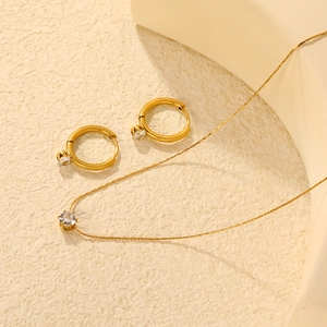 Elegant gold-plated round zircon jewelry set including necklace and stud earrings