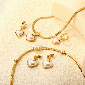 Stainless Steel Heart Shape Imitation Artificial Pearl Necklace And Earrings Gold Plated Snake Chain Love Engraved For Women