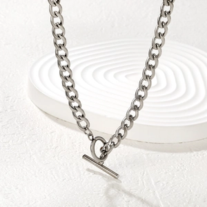 Collana a catena cubana minimalista in acciaio inossidabile con chiusura a T