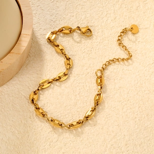 Collier chic en acier inoxydable plaqué or 18 carats avec maillons grains de café et fermoir