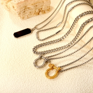 Collier En Acier Inoxydable Style Industriel Pendentif Manille Chaîne Cubaine Bijoux Minimalistes Tendances