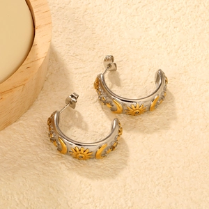 Boucles d'oreilles créoles soleil et lune en acier inoxydable bicolore or et argent