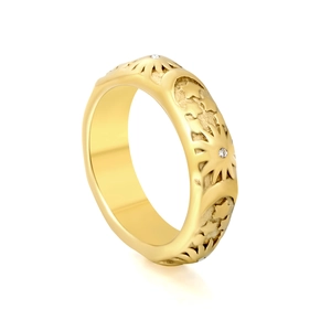 Luxurious gold stainless steel ring with sun and star embossed patterns and diamonds
