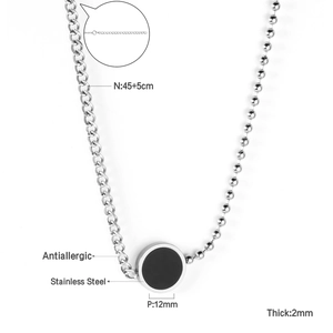 Détails du collier asymétrique en acier inoxydable avec pendentif noir et spécifications