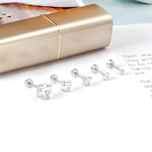 Ensemble de boucles d'oreilles en acier inoxydable avec zircons en cinq tailles