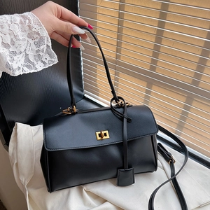 Women Fashion PU Leather Tote Bag Large Capacity Shoulder Bag With Metal Lock Crossbody Handbag For Commuter Daily Work