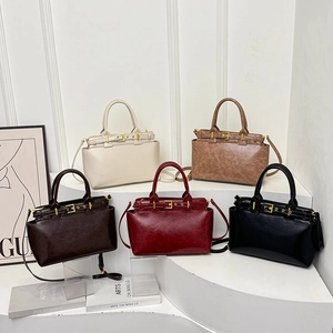 Retro multi-color large capacity tote bags in five stylish shades on display stand