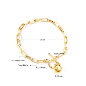 Detail of 18K gold plated stainless steel paperclip chain bracelet with T-bar toggle clasp