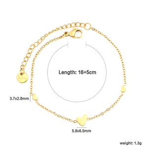 Detail of gold stainless steel heart bracelet with 16+5cm adjustable chain dimensions
