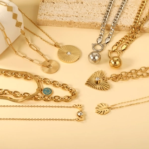 Stainless Steel Pendant Necklace For Women Gold Silver Plated Heart Monstera Leaf Round Zirconia Inlaid Jewelry