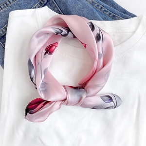 Satin Square Scarf Mulberry Satin Red Rose Floral Print Elegant Neck Decorative Professional Fashionable Women