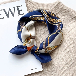 Pure Mulberry Satin Square Scarf For Women Elegant Baroque Chain Print Neck Scarf Vintage Professional Fashion Accessory