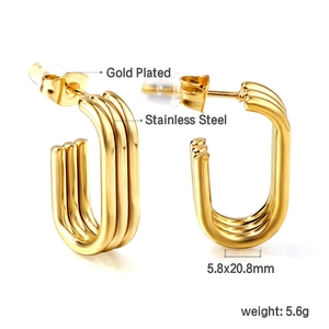 Detail of gold plated stainless steel U-shaped earrings with size and weight specs