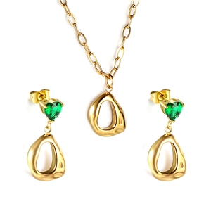Gold-plated stainless steel jewelry set with heart green crystals and teardrop pendants