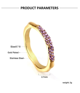 Détails de bague en acier inoxydable doré avec incrustation de zircone violette