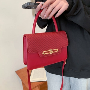 Fashionable red contrast crossbody bag with herringbone fabric and metal buckle