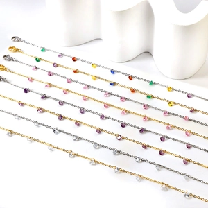 Bracelet de cheville en acier inoxydable doré 18k avec neuf zircons colorés pour femme