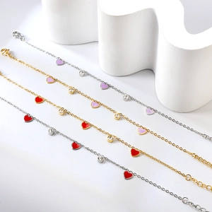 Bracelets élégants en or et argent avec cœurs émaillés rouges, violets et zircons
