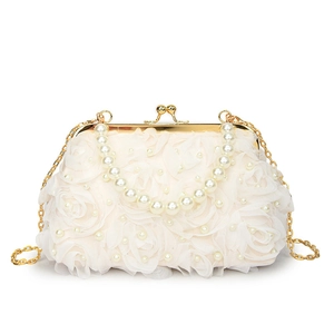 Sac de soirée élégant en dentelle crème avec fleurs 3D et bandoulière perlée