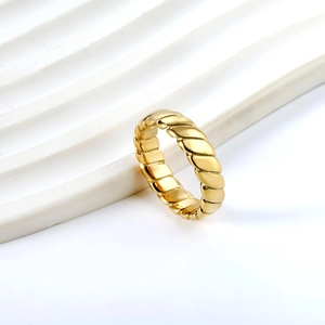 Gold Plated Stainless Steel Geometric Rings Twisted Croissant Scalloped Texture Vintage Fashion Waterproof Jewelry
