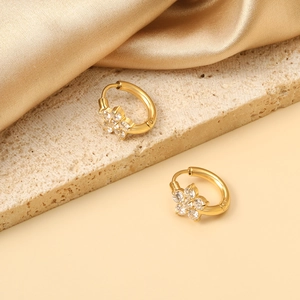 Boucles d'oreilles fleur or avec pétales en diamant et acier inoxydable poli